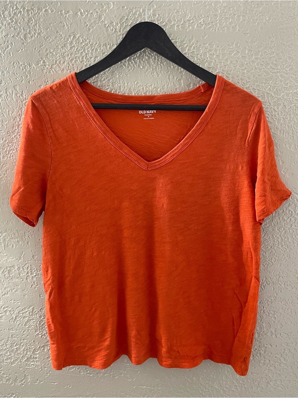 Old Navy Women's Bright Orange V-Neck Short Sleeve Tee Medium